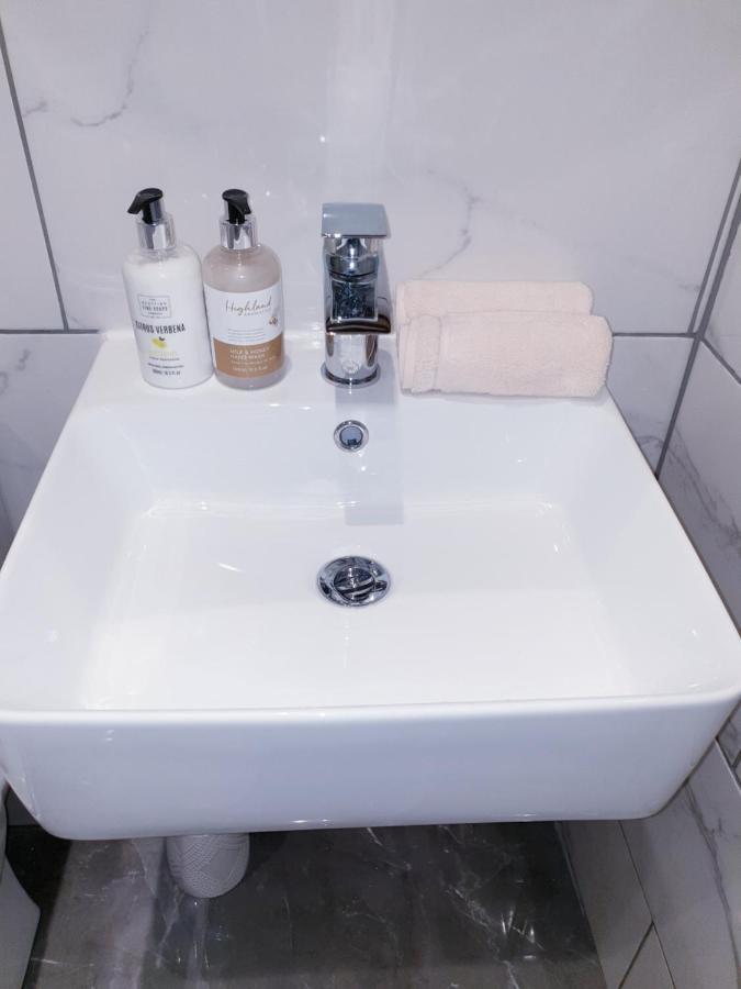Luxury 1 Bed Close To Town Centre With Free Parking Southend-on-Sea Kültér fotó