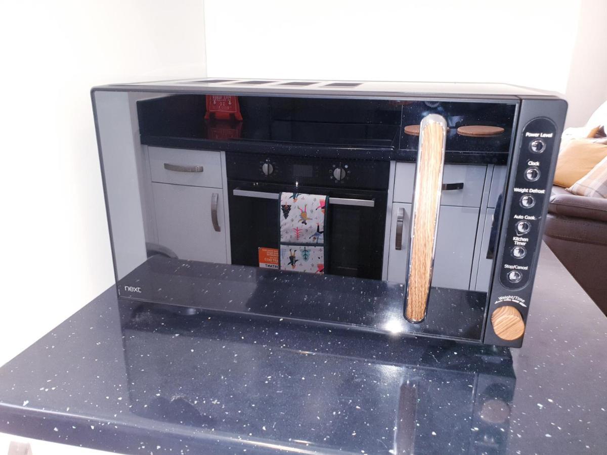 Luxury 1 Bed Close To Town Centre With Free Parking Southend-on-Sea Kültér fotó